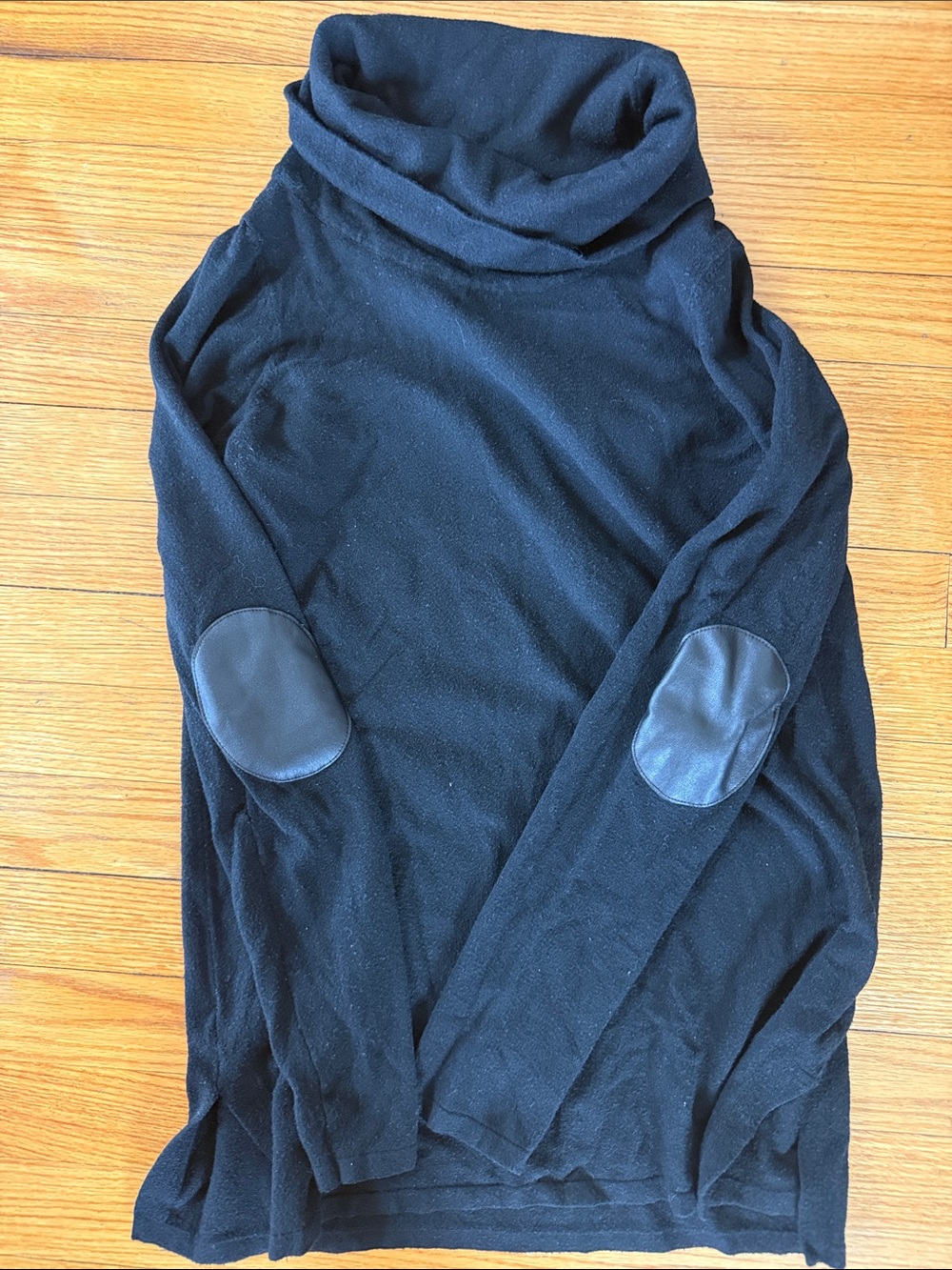 Evolution by Cyrus Black Sweater - Medium